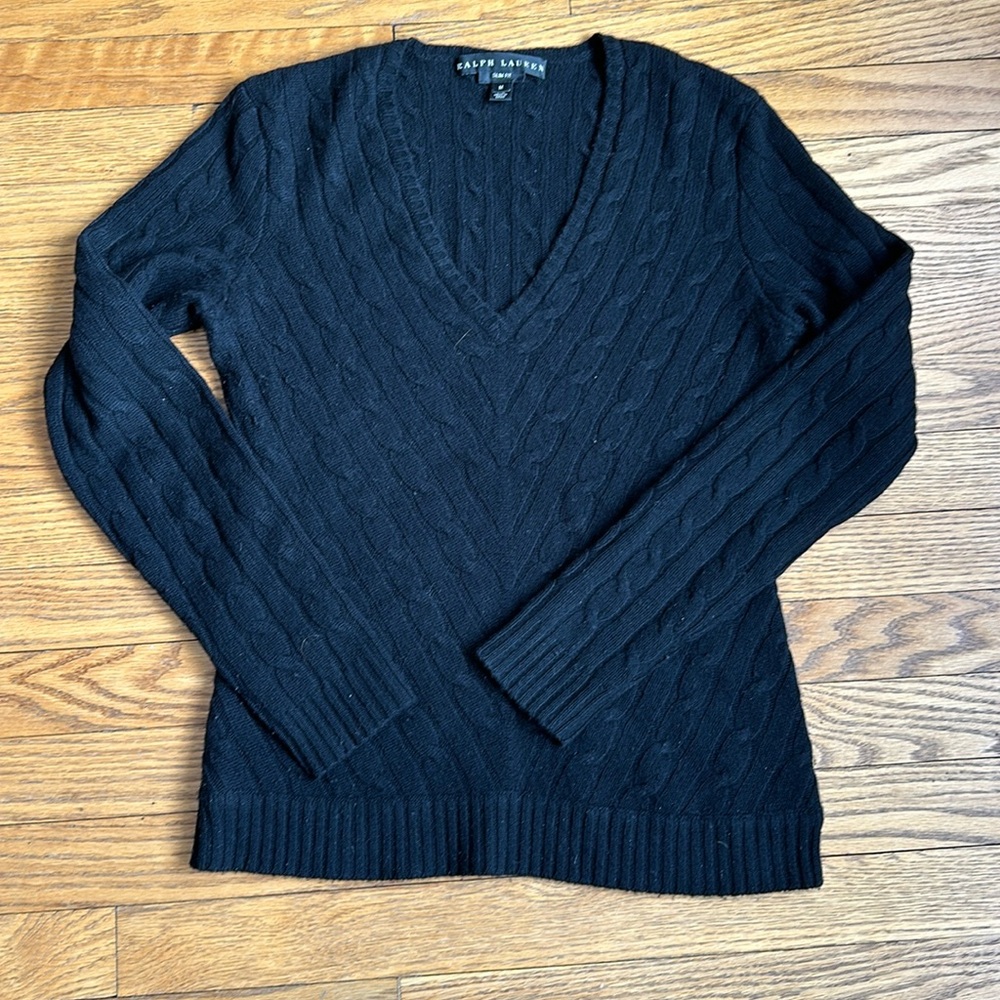 Ralph Lauren Black Label slim fit 100% cashmere.
Size M
Black 
Great condition